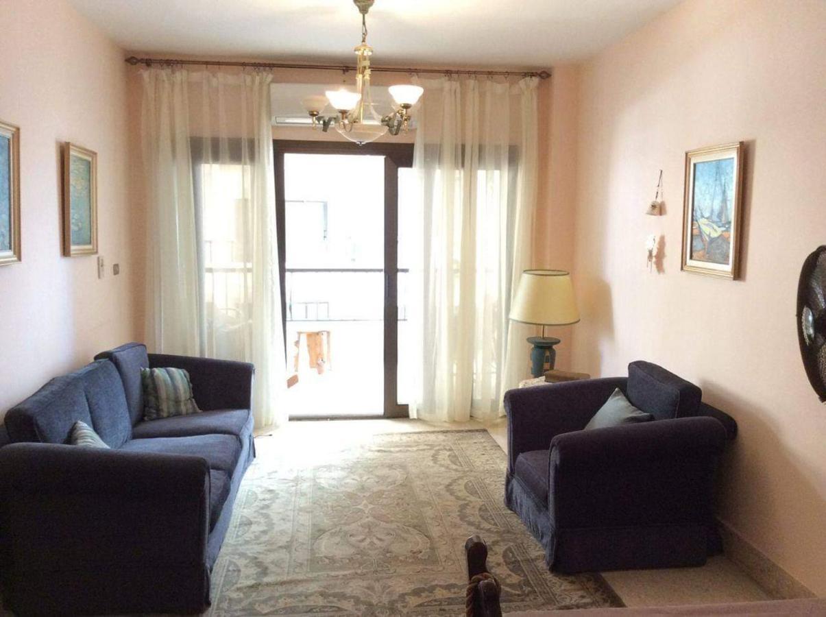 Апартаменты Sea & Garden View At Al-Muntazh Towers - إطلاله علي البحر و حدائق قصر المنتزه Александрия Экстерьер фото