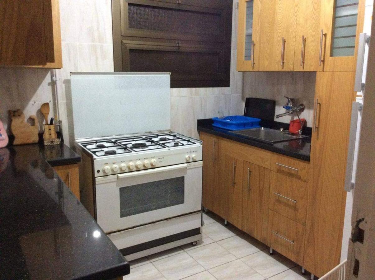 Апартаменты Sea & Garden View At Al-Muntazh Towers - إطلاله علي البحر و حدائق قصر المنتزه Александрия Экстерьер фото